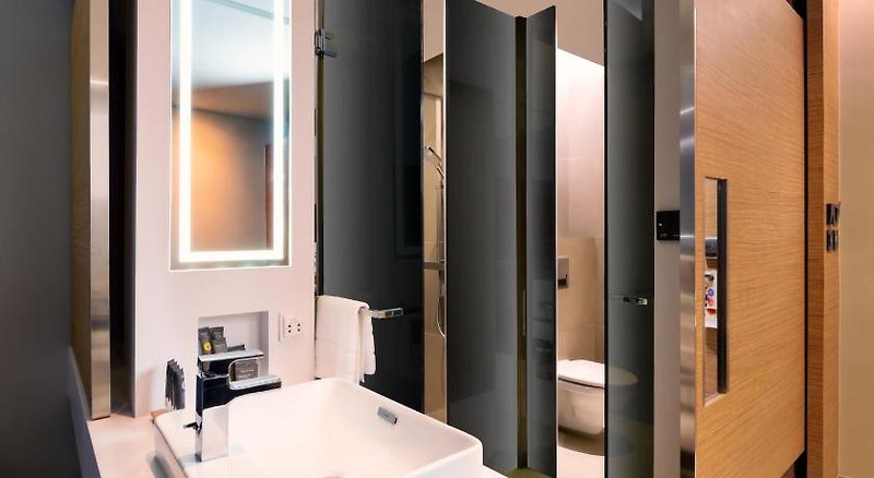 Hotel Novotel Marina Sriracha