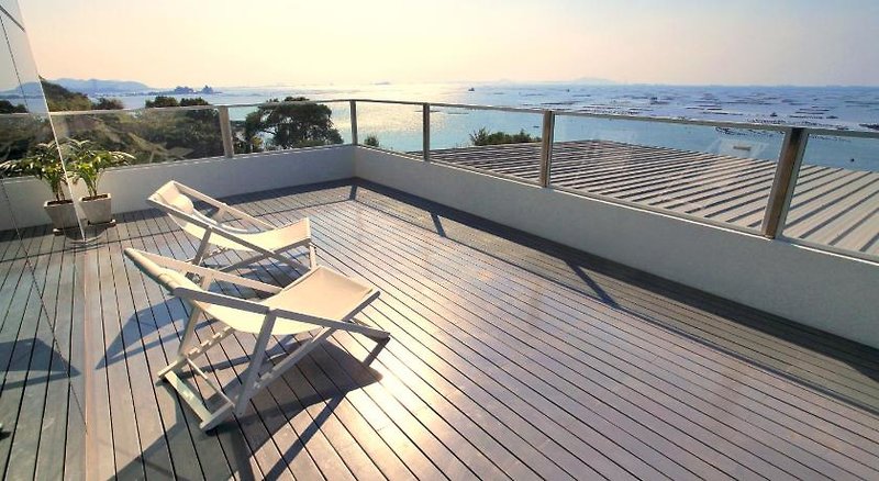 Balcony Seaside Sriracha Hotel & Serviced Apartments