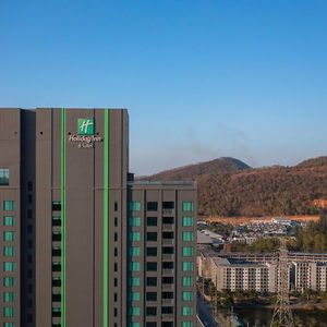 Hotel Holiday Inn & Suites Siracha Laemchabang cazare Si Racha