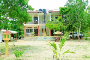 Hotel Autum Moon cazare Tangalle