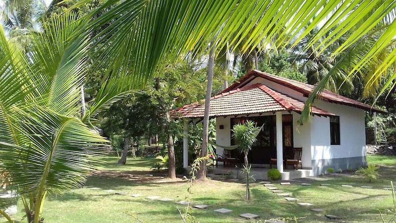 Hotel Chill Enjoy Cabanas & Restaurant