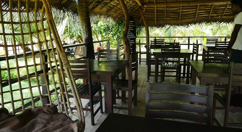 Hideaway Lodge