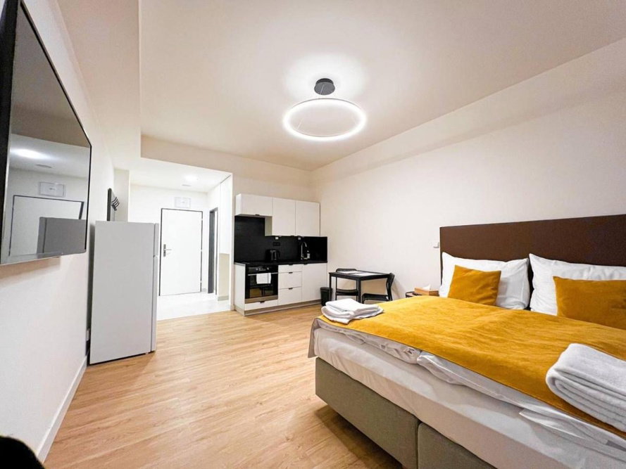 Post 120 Suites