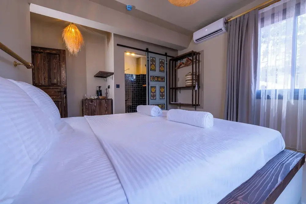 Void Hotel