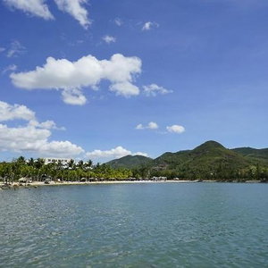 Hotel Diamond Bay Resort & Spa cazare Nha Trang