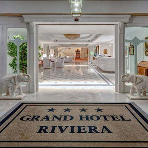 Hotel Grand Hotel Riviera cazare British Columbia