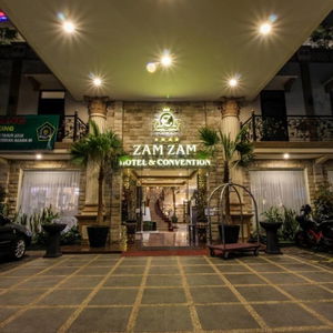 Hotel Zamzam Hotel & Convention cazare Batu