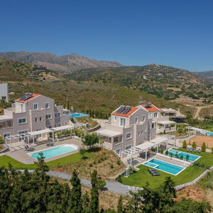 Hotel Blue Hills Villas cazare Agia Pelagia