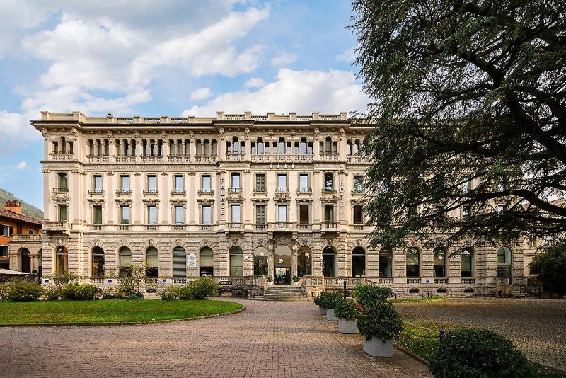 Palace Hotel