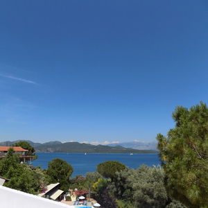 Hotel Lefkada Beachfront Apartment cazare Nikiana