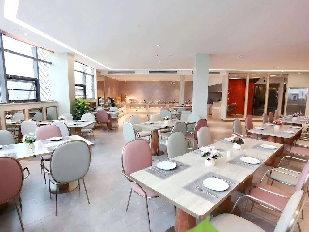 Hotel Mercure Wuhan Yangluo