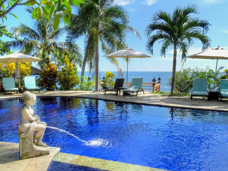 Holiway Garden Resort And Spa