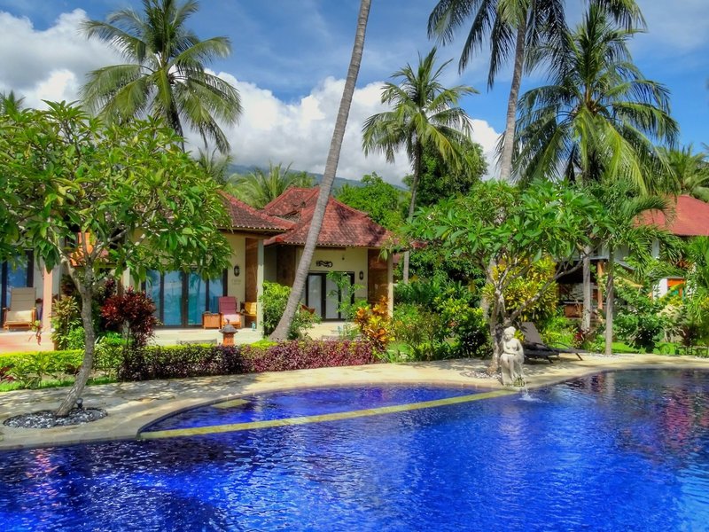 Holiway Garden Resort And Spa
