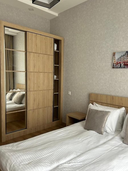 Vazi Aparthotel