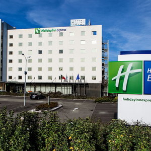 Sejur Holiday Inn Express Lisbon - Oeiras By Ihg vacanta Oeiras
