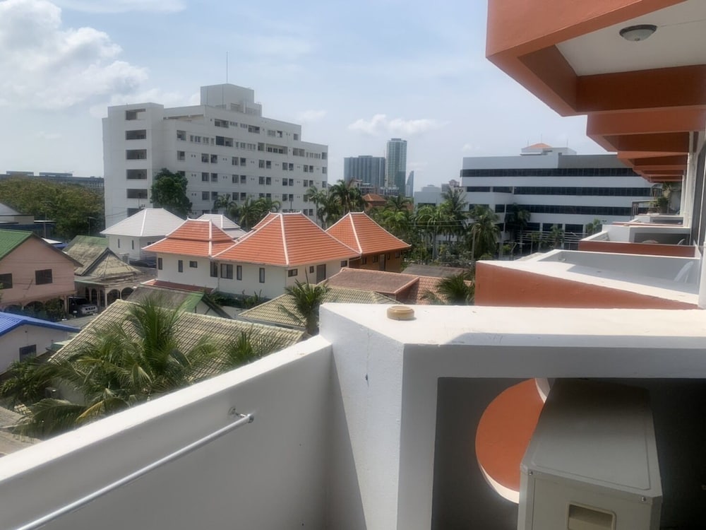 Jomtien Longstay Hotel