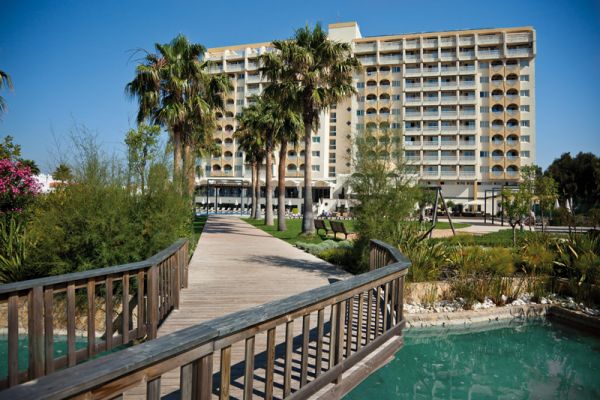 Hotel Ozadi Altura Beach Resort