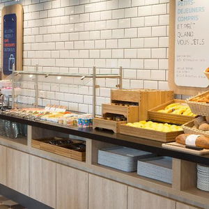 Hotel Holiday Inn Express Geneva Airport cazare Geneva