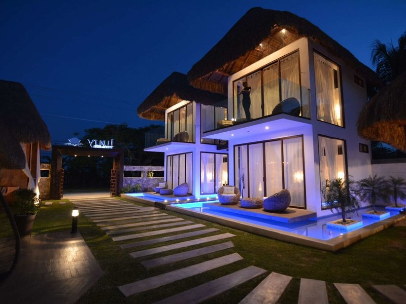Hotel Luxury Cabanas