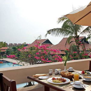 Hotel Royal Angkor Resort cazare Gandia