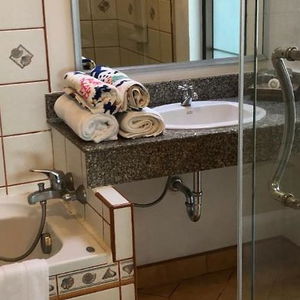 Hotel Noble House Beach Resort cazare Ko Lanta