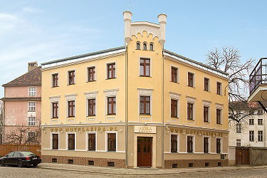 Hotel Akira Bed & Breakfast