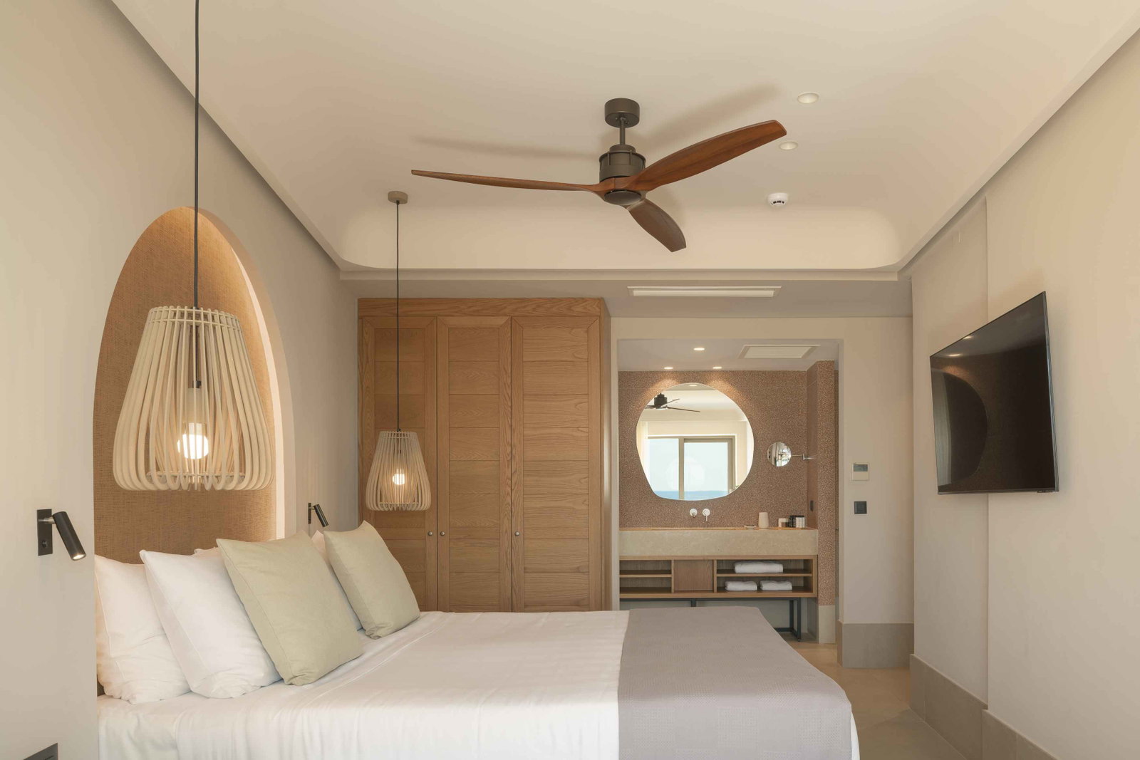 dal travel Paralos Venus Suites