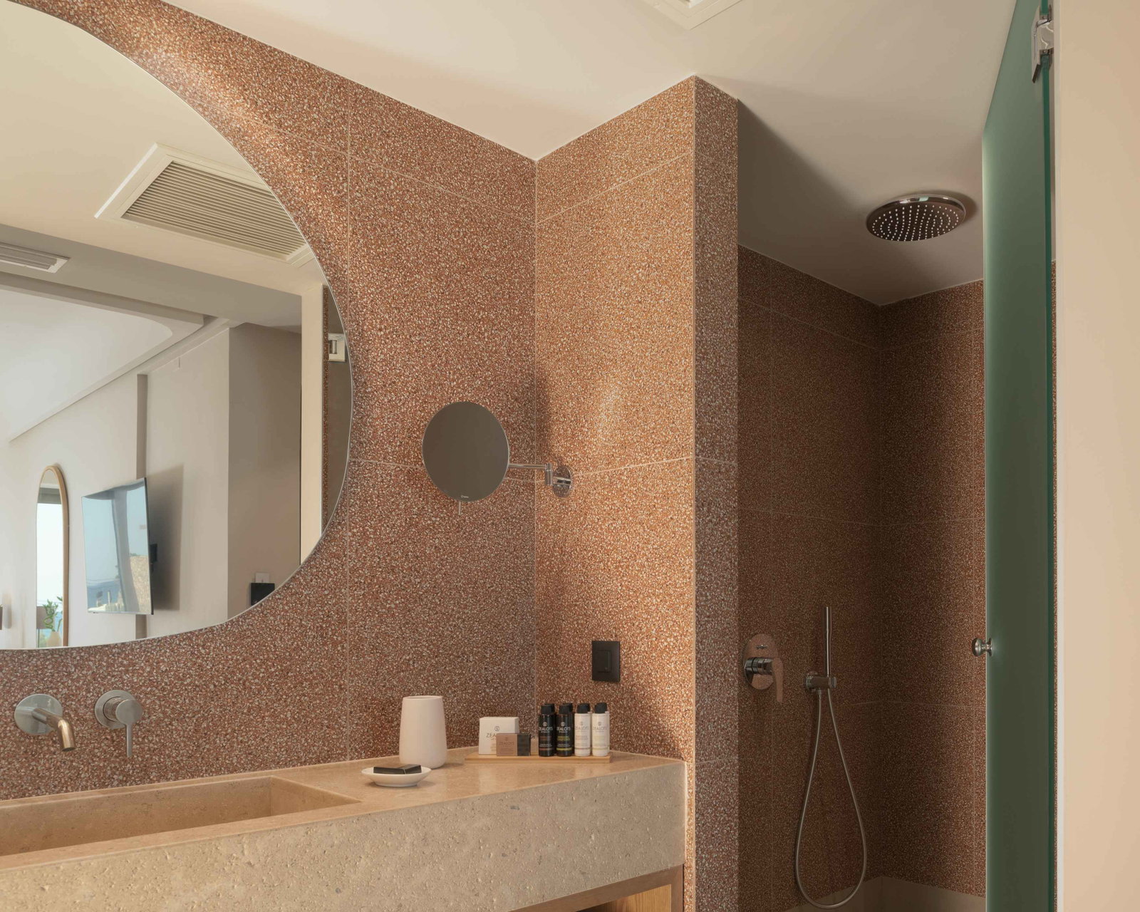 dal travel Paralos Venus Suites