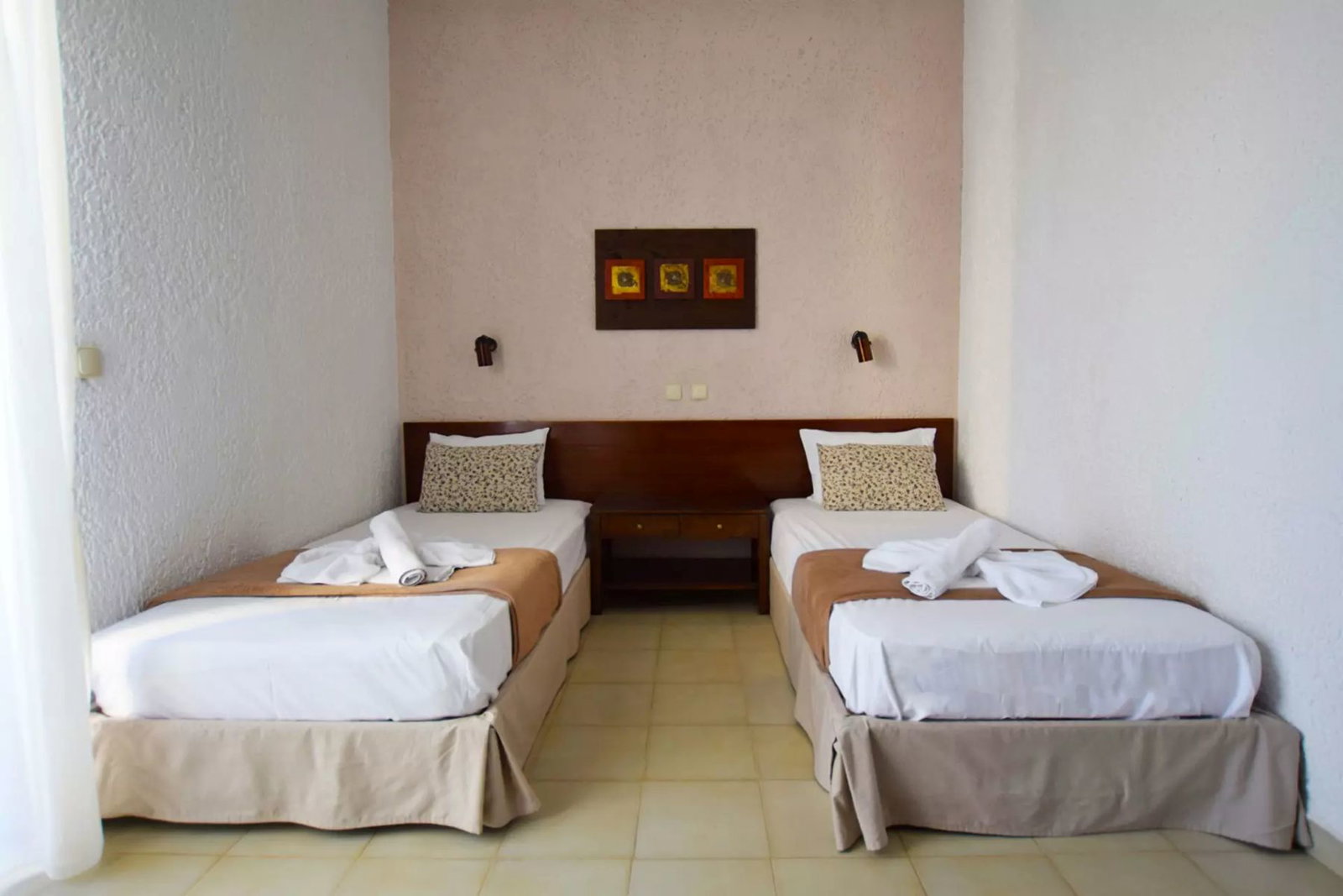 dal travel Altis Hotel