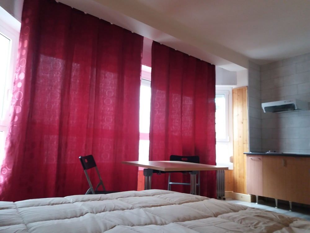 Hotel Rosesapparts Estudios