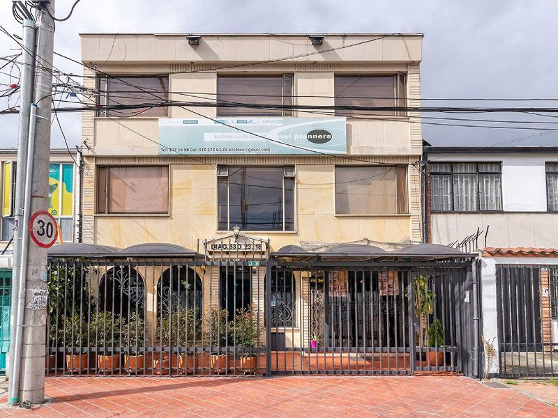 Hotel Ayenda 1032 Titas House