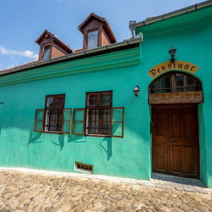 Hotel Pensiunea Bastion - La Strada cazare Sighisoara