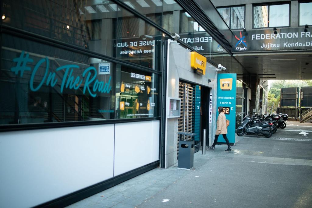 Hotelf1 Paris Porte De Châtillon