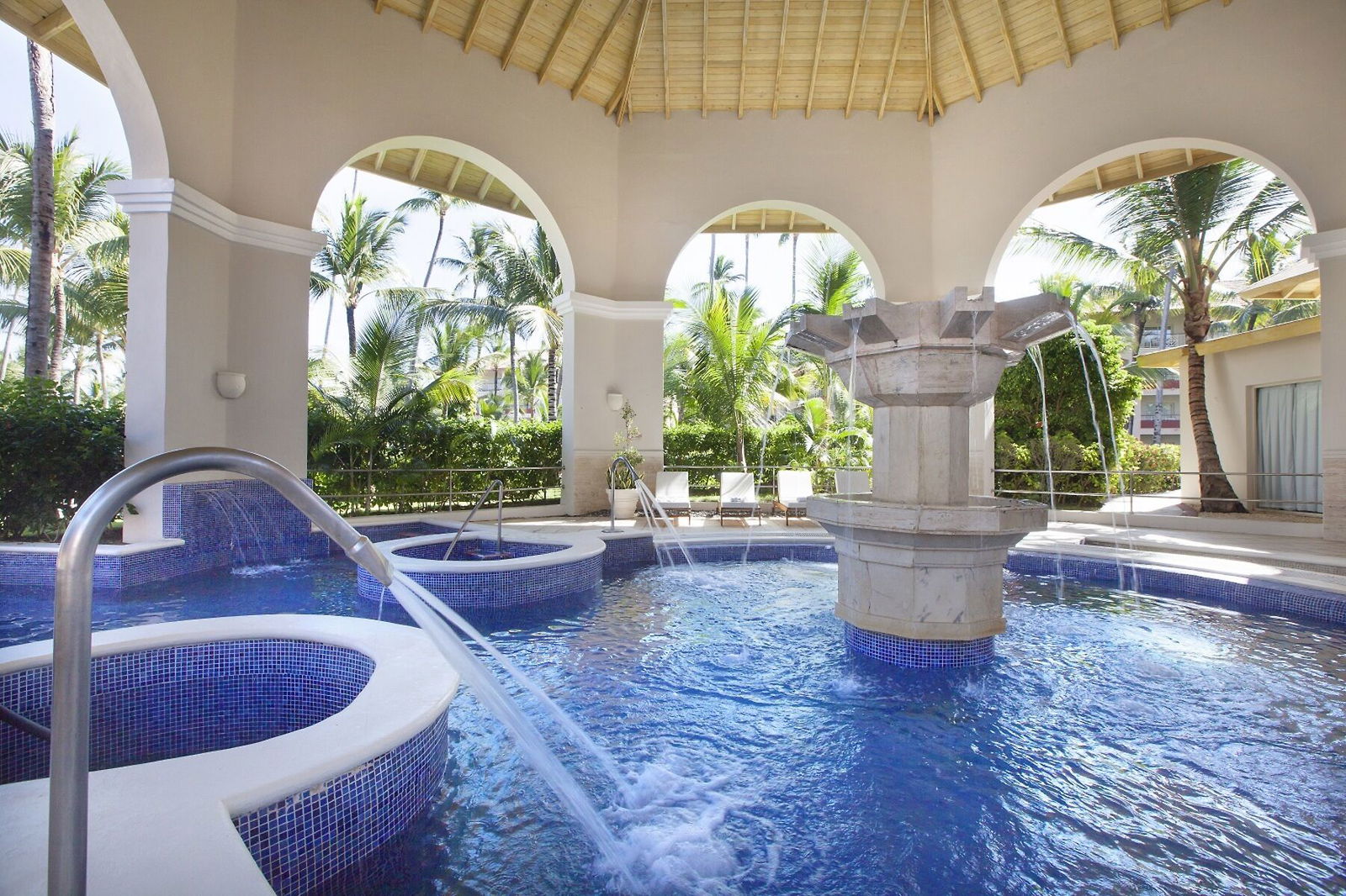 Hotel Majestic Colonial Punta Cana Resort