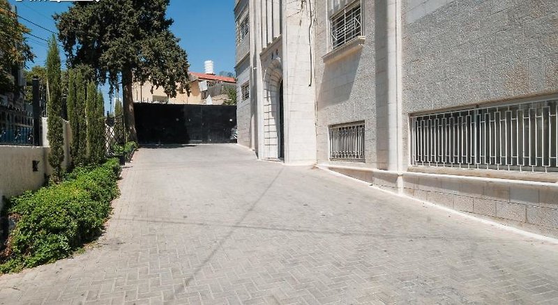 Dali House
