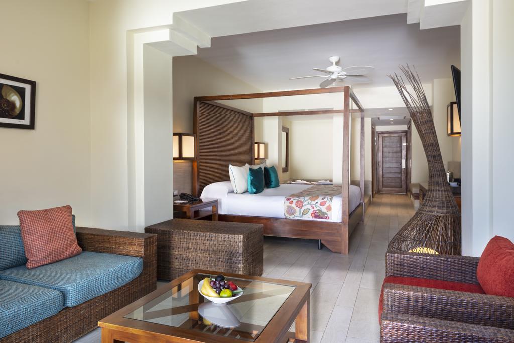 Hotel Catalonia Bavaro Beach, Golf And Casino Resort