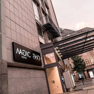Hotel Magic Hotel Xhibition cazare Bergen