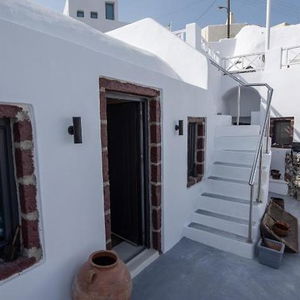 Sejur Caves 1880 vacanta Oia