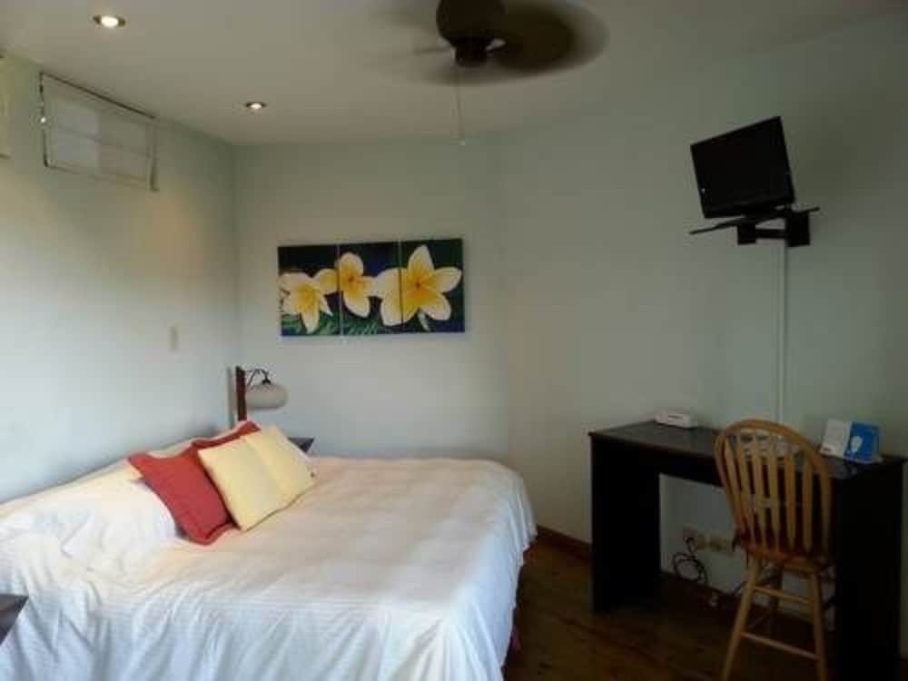 Hotel Out Of Bounds Bed And Breakfast