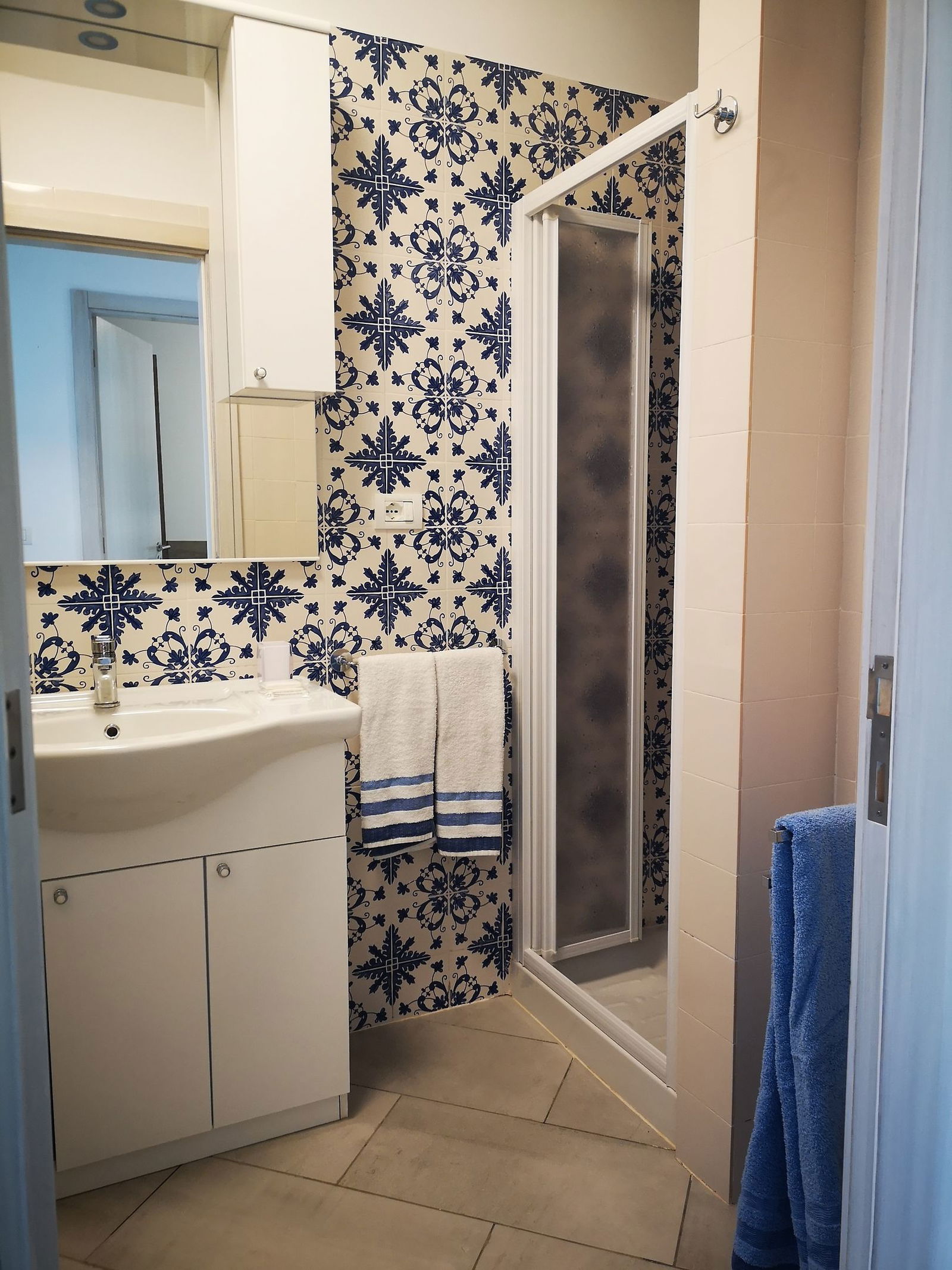 Hotel Halos Casa Resort