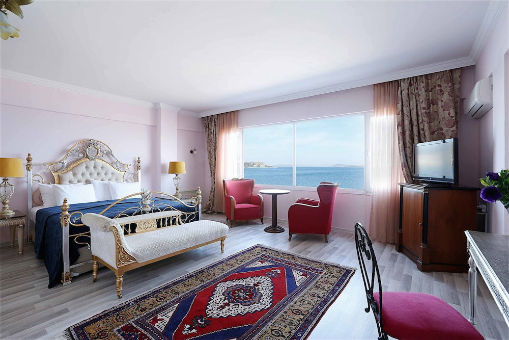 Urla Pera Hotel