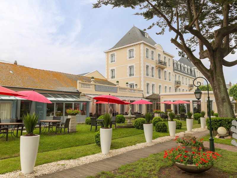 Hotel Grand Hôtel De Courtoisville