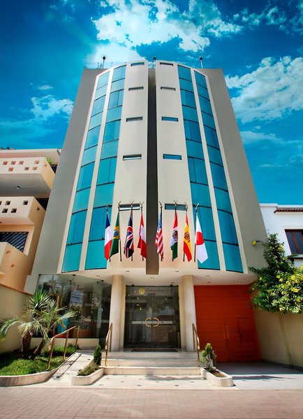 Hotel Embajadores