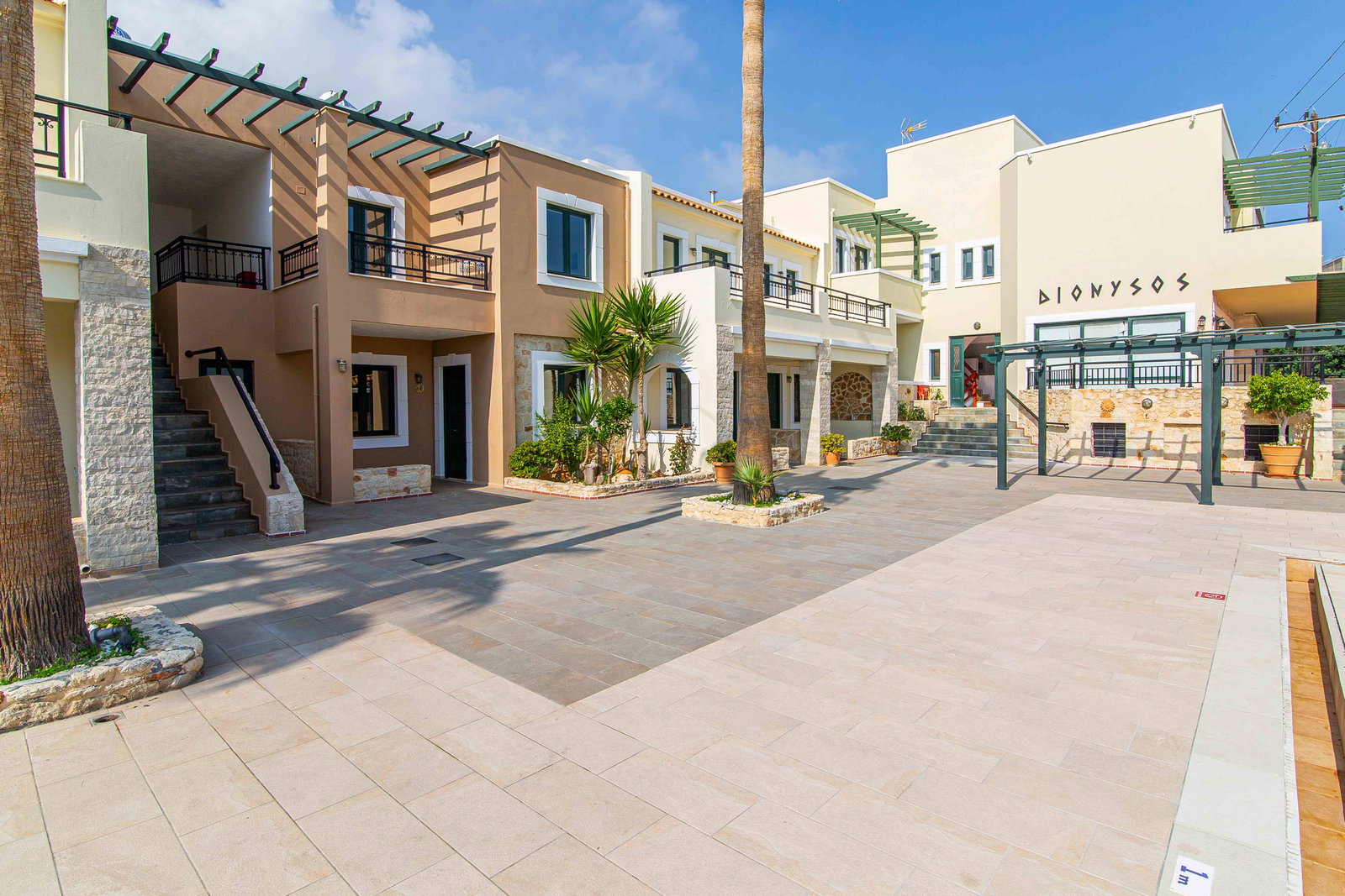dal travel Dionysos Apartments