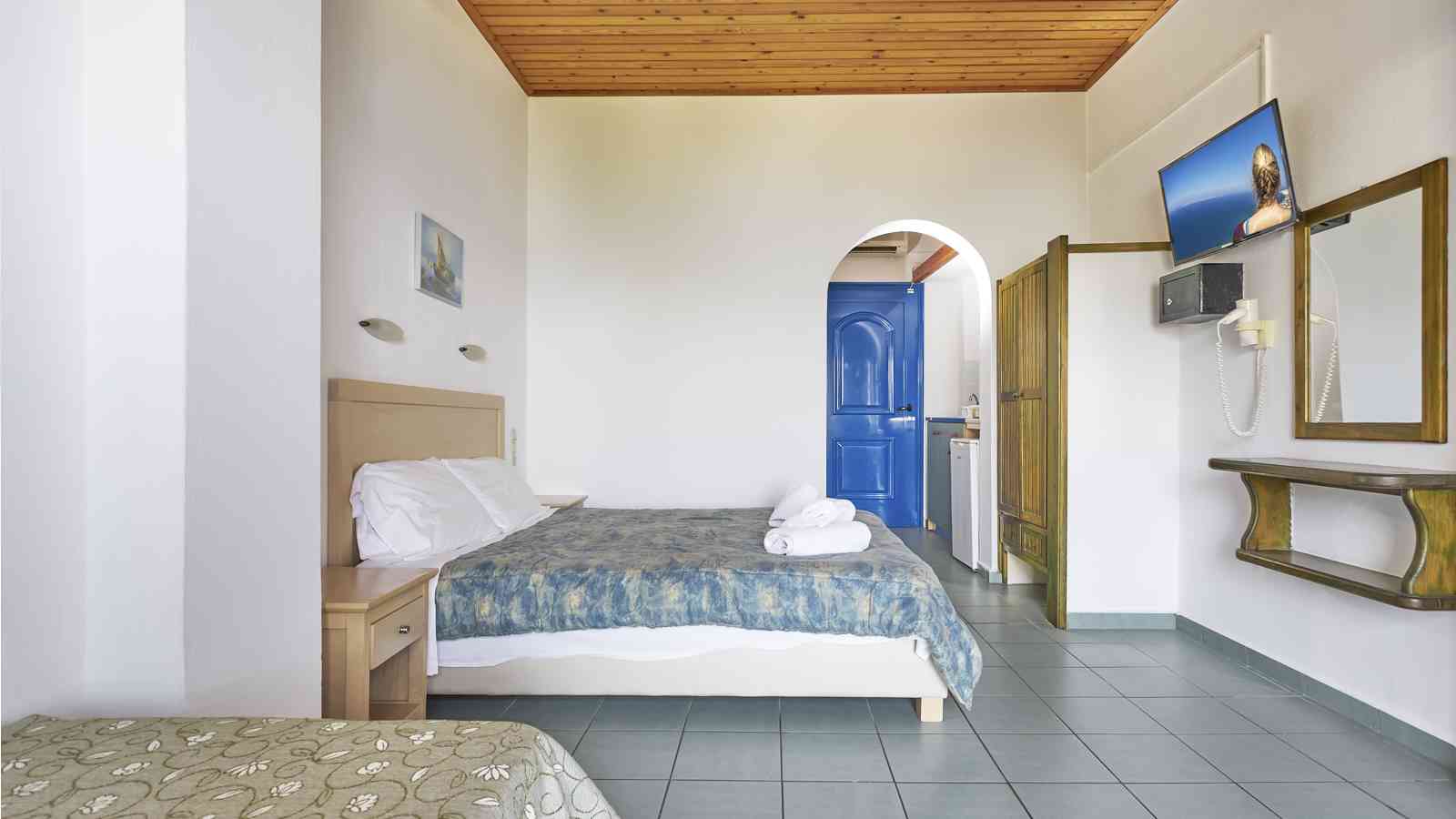 Dionysos Apartments