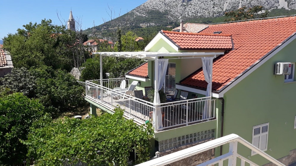 Apartments Clementina Sunrise