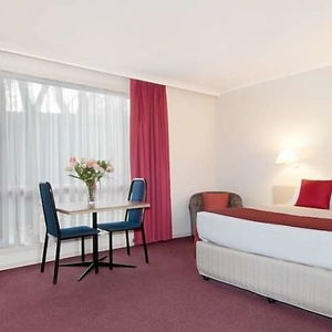 Hotel Ringwood Lake Inn cazare Ringwood