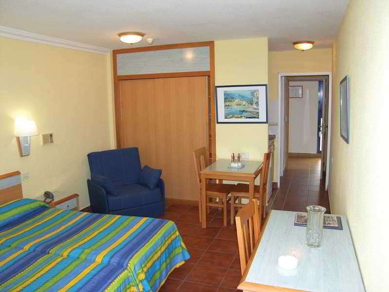 Folias Aparthotel