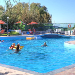 Hotel Trefon Hotel Apartments And Suites cazare Platanes