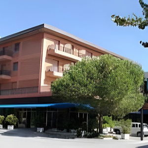 Hotel La Vela cazare Passignano sul Trasimeno